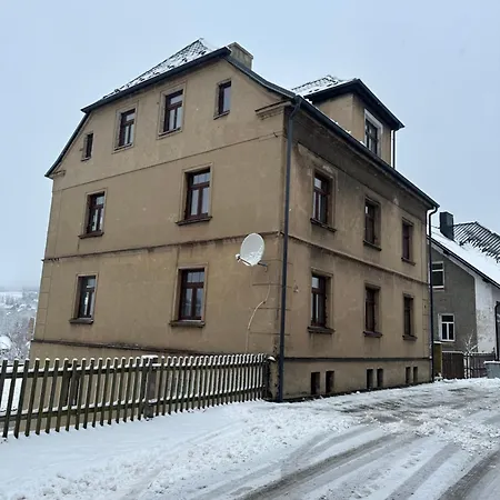 ホームステイ Bytovy Dum Na Horach