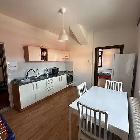 Bytovy Dum Na Horach